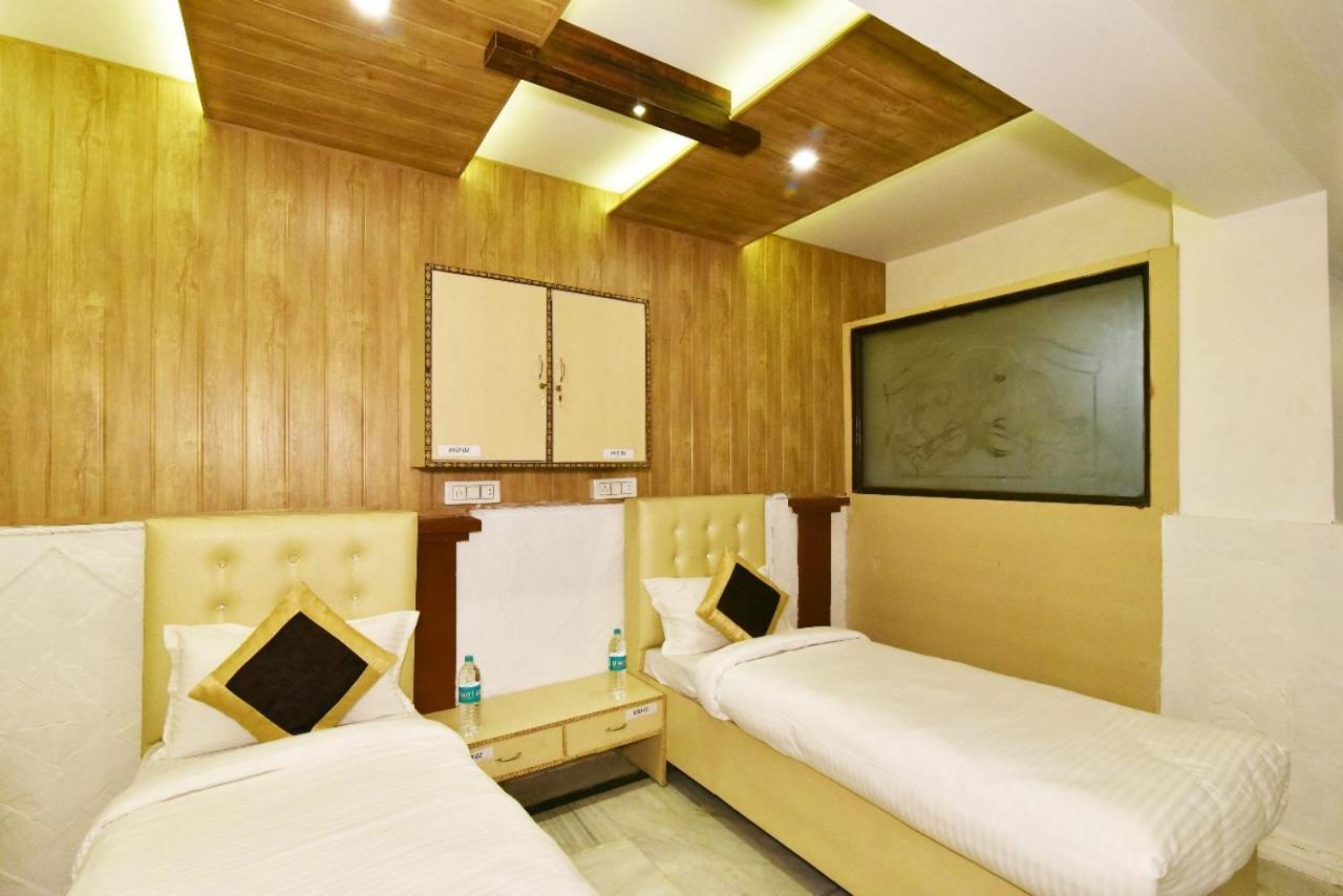 אמריצר Hotel Sallow International-Hotel Near Golden Temple מראה חיצוני תמונה